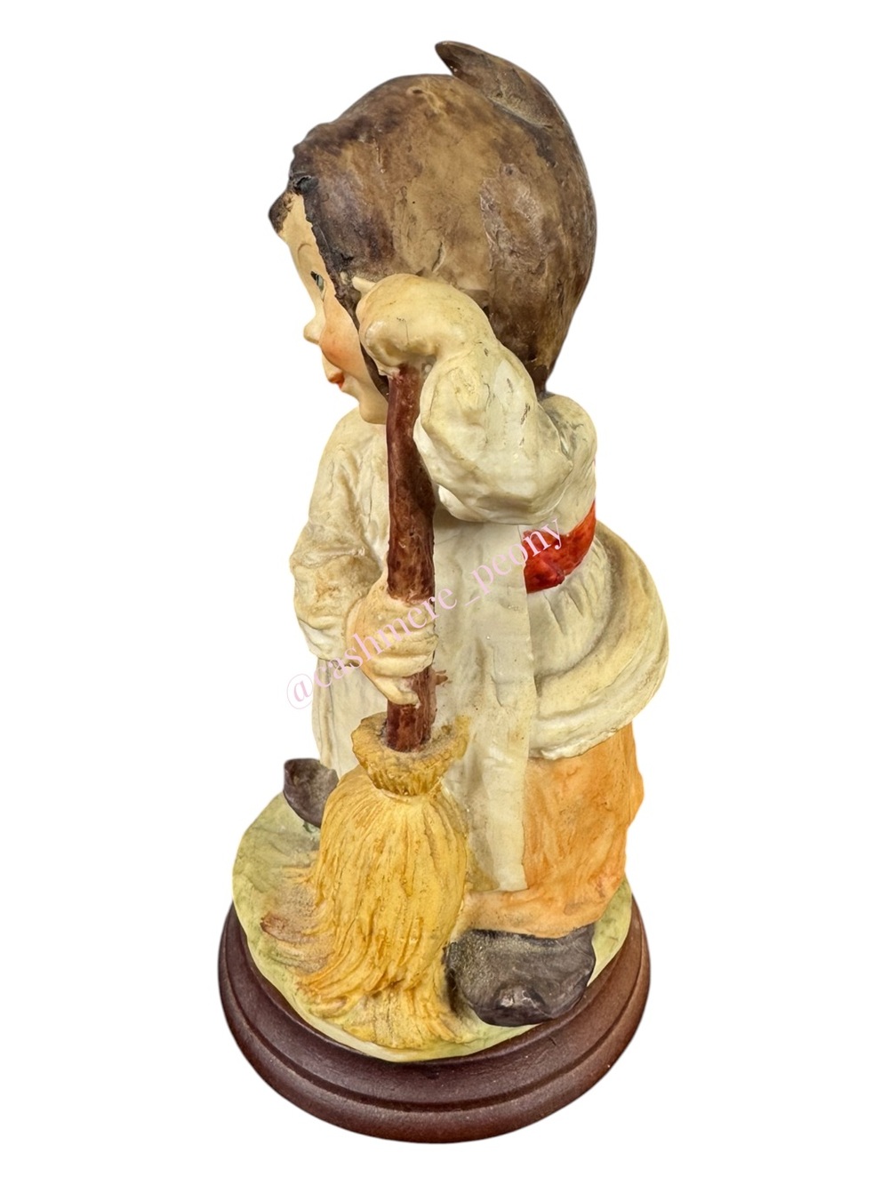 Giuseppe Armani Gulliver's World‎ figurine Girl with broom 8" tall - Picture 2 of 6